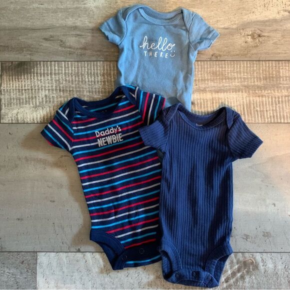 NWOT Carters/Child of mine lot of 3- PREEMIE one-piece onesies- baby‎ boy - Picture 1 of 11
